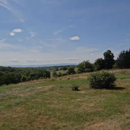 بيت للعطل Le Galaveyson *